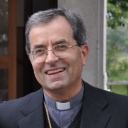 Vescovo Douglas Regattieri