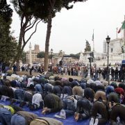 Italy Muslim Prayer